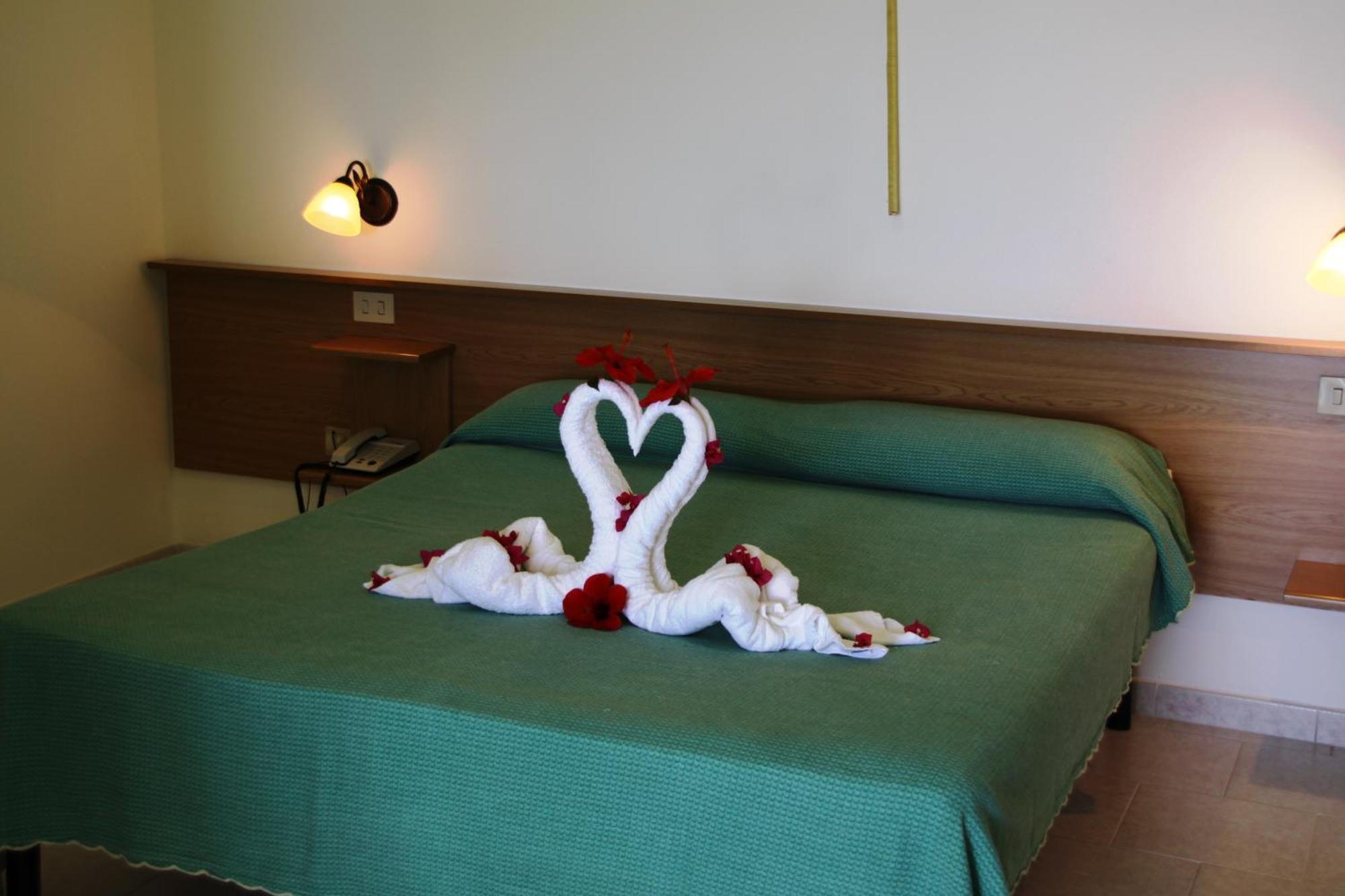 Hotel Marinella Capo Vaticano Dış mekan fotoğraf