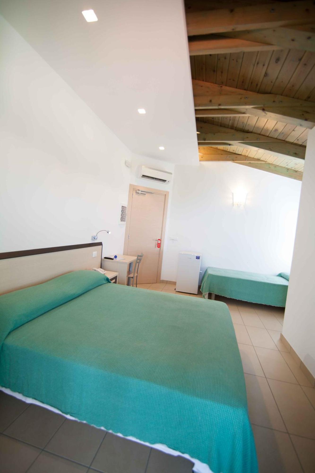 Hotel Marinella Capo Vaticano Dış mekan fotoğraf
