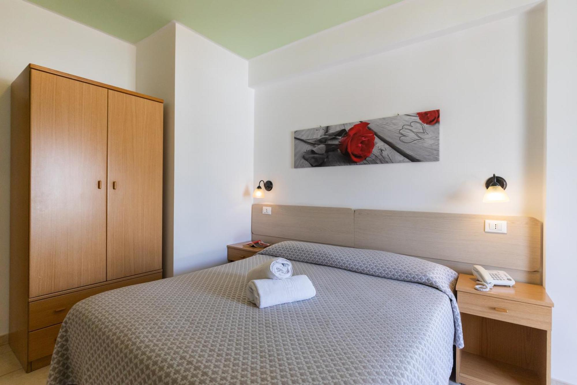 Hotel Marinella Capo Vaticano Dış mekan fotoğraf