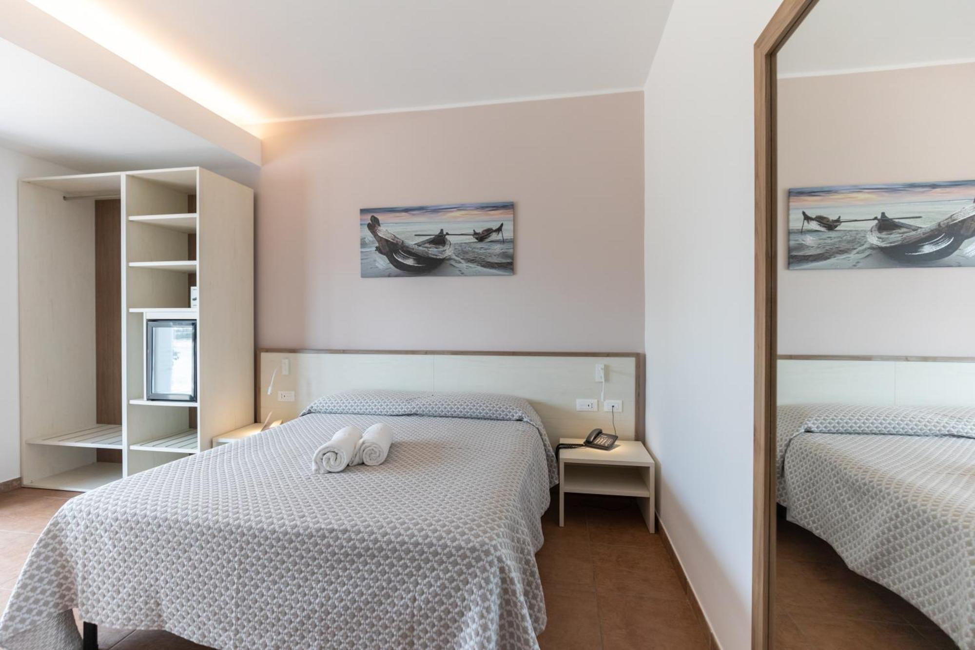 Hotel Marinella Capo Vaticano Dış mekan fotoğraf
